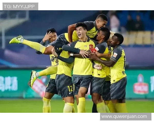 广州与成都足球队赛后分析灵活性对决的精彩瞬间与战术思考